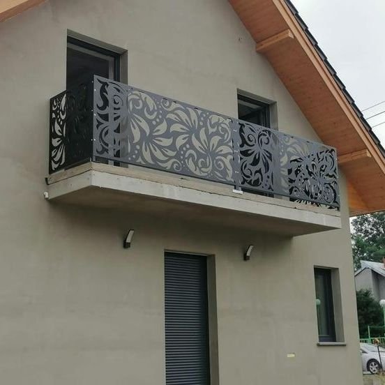 تركيب سواتر قص ليزر للبلكونة في جده