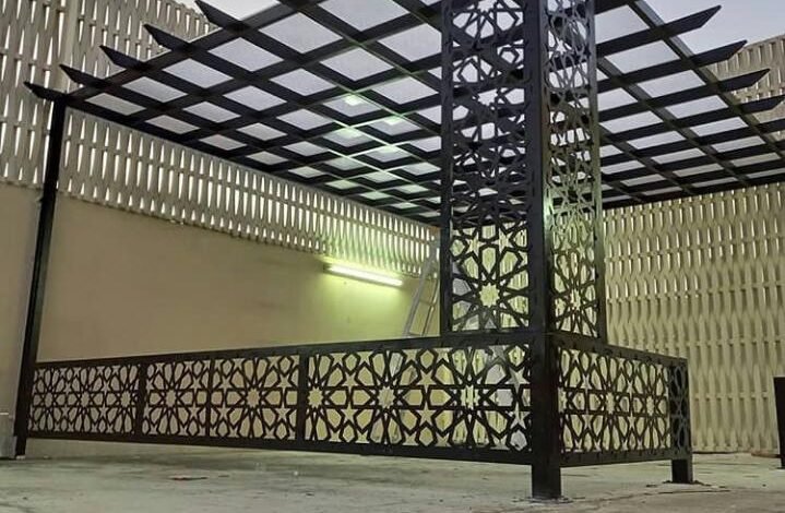 برجولة حديد في جدة لون اسود